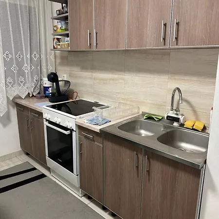 Stan Na Dan 40m2 Nova Varos Apartman